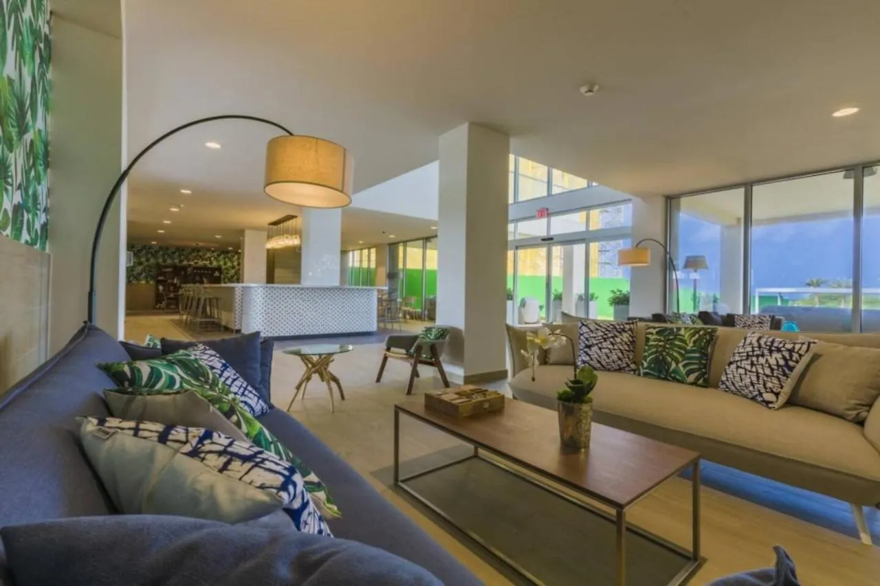 Breath Taking Beach Front Views Condo Eagle Beach Palm Beach Aparthotel