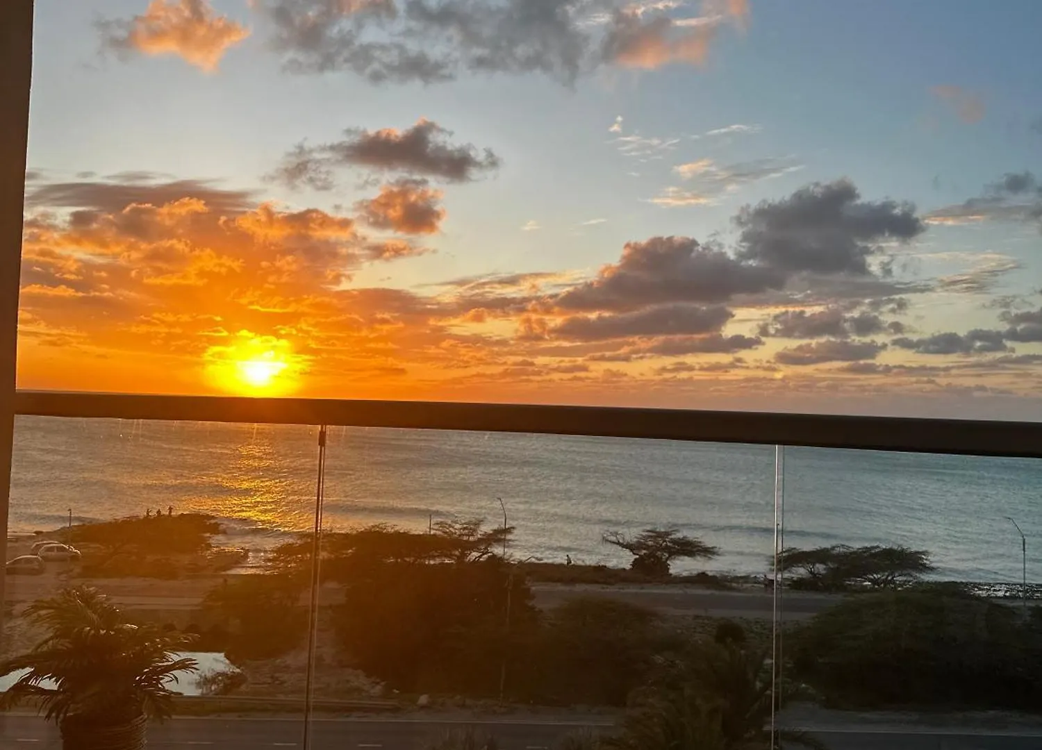 Breath Taking Beach Front Views Condo Eagle Beach Παλμ Μπιτς 0*,  Αρούμπα