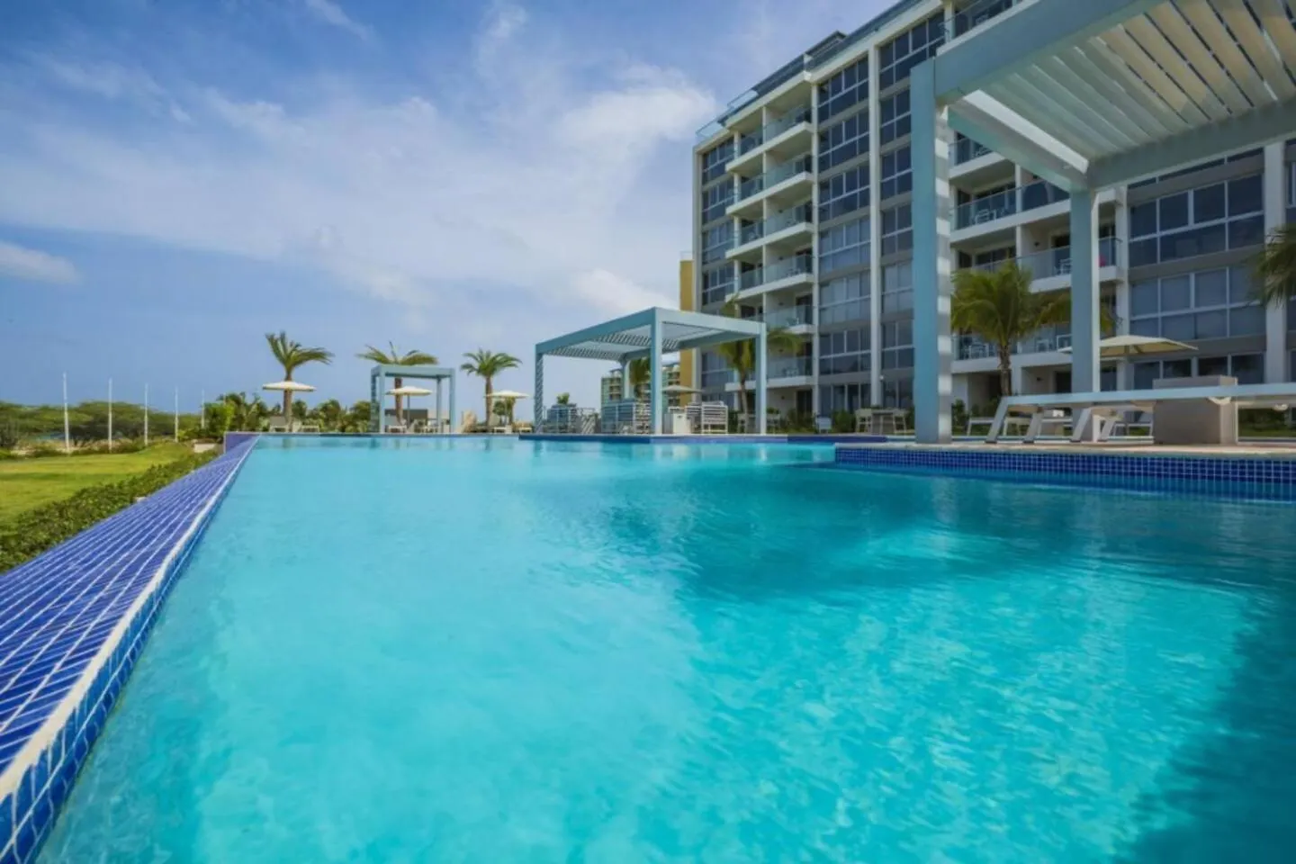 Ξενοδοχείο με διαμερίσματα Breath Taking Beach Front Views Condo Eagle Beach Παλμ Μπιτς
